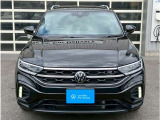 Volkswagenの名前の由来社名の由来は、Volkはドイツ語で「国民・大衆」の意味、Wagenは「車」という意味です。「国民のための車」いつも身近な存在であってほしいという意味が込められています。