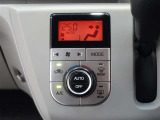 オートエアコンを装備しております!自動で調整してくれますので、車内も快適です☆