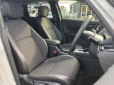 運転席シート廻りは使用感も少なく、とても良好な状態です♪さらに気持ちよくお乗り頂くために、徹底したルームクリーニングも実施しております!
