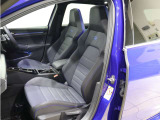 商品だけでなく、サービス、コストなど、中古車の購入に関するさまざまなリスクを最小限にし、きめ細かな保証サービスで、オーナーライフをしっかりとサポートします。