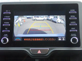 バックカメラ装備しております。駐車時に大変役に立ちますよ。駐車が苦手な方にも便利機能です。