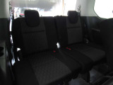 3列目のシートも十分な広さ☆