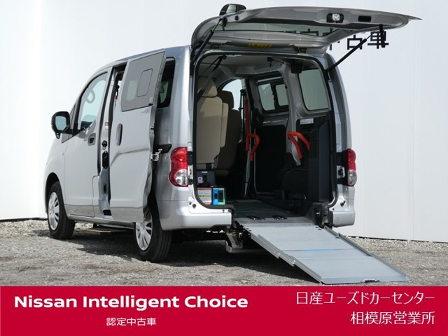 NV200バネットバン 1.6 チェアキャブ 車いす2名仕様