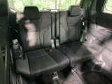 3列目シートはもちろん状態良好☆大人でもゆったりと座って頂けますので、大人数でのお出かけもラクラクです♪ご家族で、気の知れた仲間で、ドライブに行くのが楽しみですね♪