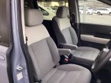 シートはフィット性も良く、楽な運転姿勢を保てます。