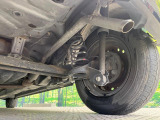 お車を安心してお乗りいただく為には、足回りの定期点検が欠かせません。サービスサポート(有償保証)では無料点検もご提供しており、安心のカーライフをお過ごしいただけるサポート体制が整っています。
