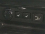 シートヒーターもついておりますので、寒い時期でも快適に乗車できます。