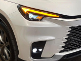 【LEDヘッドライト】悪天候や夜間走行時も良好な視界を確保し安心して運転できる高輝度LEDヘッドライトを装備!点灯速度が早く、消費電力も抑えられています。