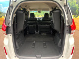 後席を格納すると、これだけの広さが!シーンに合わせたシートアレンジで、大きな荷物も積むことが出来ます♪