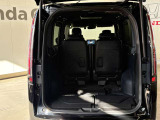 後列を収納すれば大型トランクに早変わり!段差も出来ず荷物の積み込みもラクラク♪