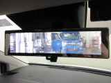スマートルームミラー付きで後部座席に乗車してても後方がしっかり見れます