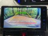 【バックカメラ】駐車時に後方がリアルタイム映像で確認できます。大型商業施設や立体駐車場での駐車時や、夜間のバック時に大活躍!運転スキルに関わらず、今や必須となった装備のひとつです!