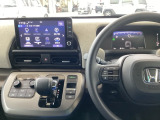 ドライブの必需品。見やすい・使いやすいHonda純正のメモリーナビを搭載。