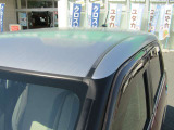 ルーフもキズやヘコミもなく、色あせも有りません。
