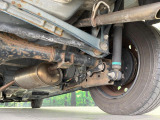 お車を安心してお乗りいただく為には、足回りの定期点検が欠かせません。サービスサポート(有償保証)では無料点検もご提供しており、安心のカーライフをお過ごしいただけるサポート体制が整っています。