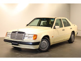 メルセデス・ベンツ ミディアムクラス 230E