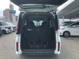 後部座席を倒せばさらに広く多くの荷物を乗せることができます!自転車も余裕で乗せれますよ!