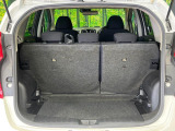 普段のお買い物や通勤、送迎等に十分な荷室スペースを確保しております。セカンドシートを倒すと、大きな荷物の積載も可能です♪