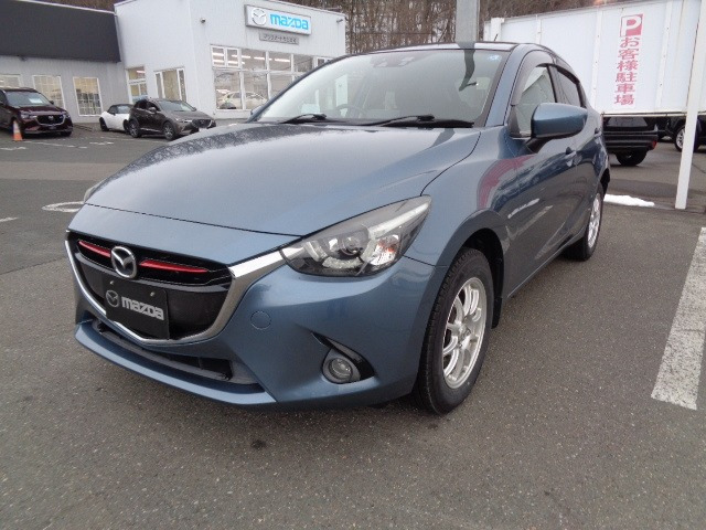 デミオ 1.5 XD ツーリング 4WD 