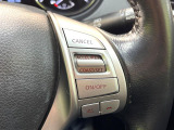 【クルーズコントロール】高速道路もラクラク走行。アクセルを離しても一定速度で走行ができ、長距離運転時の負担を軽減!加速・減速も簡単なスイッチ操作で調整できます。