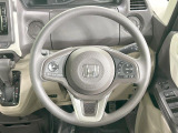 ステアリングも使用感が少なく、きれいな状態となっております♪