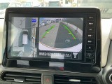 駐車時の強い味方アラウンドビューモニター付。空から見下ろす視点で全方位死角なし!