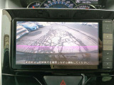 バックカメラ付き。運転が苦手な方や初心者の方でも安心してお乗りいただけます。