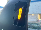 【リヤビークルディティクション】走行中、ドアミラーの死角になりやすい箇所に後続車が接近するとサイドミラー付近に警告を表示、ドライバーに注意喚起と、万一の際はハンドル操作をアシストをします。