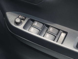 パワーウインドウを装備しております!後席ウインドゥの閉め忘れも運転席で解決できます♪