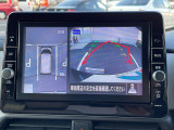 【アラウンドビューモニター】専用のカメラにより、上から見下ろしたような視点で360度クルマの周囲を確認することができます☆死角部分も確認しやすく、狭い場所での切り返しや駐車もスムーズに行えます。
