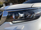 車庫保管のため、ヘッドライトの黄ばみや曇りもありません。