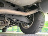 お車を安心してお乗りいただく為には、足回りの定期点検が欠かせません。サービスサポート(有償保証)では無料点検もご提供しており、安心のカーライフをお過ごしいただけるサポート体制が整っています。