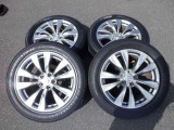 19インチ純正アルミホイール!!格好良くてホイールがあなたの愛車をいっそう輝かせます☆
