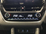 左右独立温度コントロールフルオートエアコンです。運転席、助手席それぞれで独立して温度設定ができます。冷え性の方が乗っても安心ですね♪