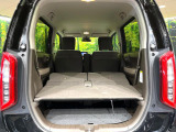 普段のお買い物や通勤、送迎等に十分な荷室スペースを確保しております。セカンドシートを倒すと、大きな荷物の積載も可能です♪
