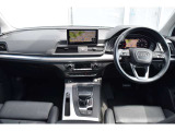 Audiのインテリアはエクステリア同様、優れたデザイン性とクオリティ、そして機能性を兼ね備えております。