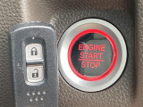 【 スマートキー・プッシュスタート 】鍵を挿さずにポケットに入れたまま鍵の開閉、エンジンの始動まで行えます。