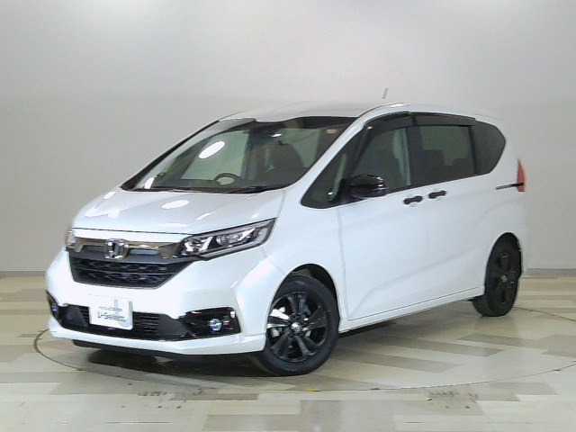 フリード 1.5 G ブラックスタイル