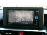 純正品の地デジTV対応のメモリーナビです。遠出や初めての場所でも安心ですね。