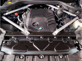 BMWのエンジンは世界的にも認められている高性能エンジンです。レスポンスがよく高回転型の心地よい吹きあがりなど駆け抜ける歓びのキーになる部分でございます。