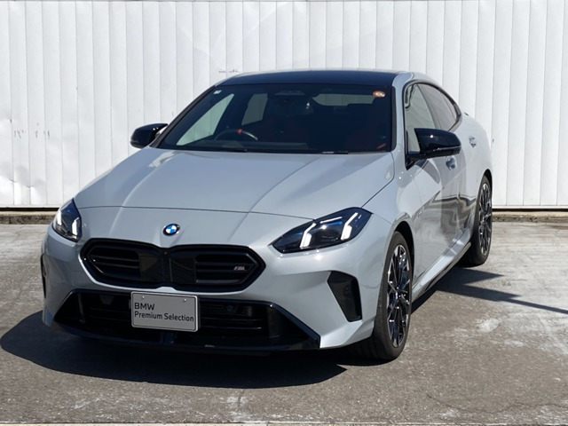 2シリーズグランクーペ M235 xドライブ 4WD 