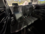 3列目シートはもちろん状態良好☆大人でもゆったりと座って頂けますので、大人数でのお出かけもラクラクです♪ご家族で、気の知れた仲間で、ドライブに行くのが楽しみですね♪
