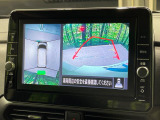 【アラウンドビューモニター】専用のカメラにより、上から見下ろしたような視点で360度クルマの周囲を確認することができます☆死角部分も確認しやすく、狭い場所での切り返しや駐車もスムーズに行えます。