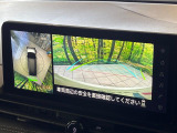 【アラウンドビューモニター】専用のカメラにより、上から見下ろしたような視点で360度クルマの周囲を確認することができます☆死角部分も確認しやすく、狭い場所での切り返しや駐車もスムーズに行えます。