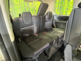 3列目シートはもちろん状態良好☆大人でもゆったりと座って頂けますので、大人数でのお出かけもラクラクです♪ご家族で、気の知れた仲間で、ドライブに行くのが楽しみですね♪