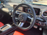 握りやすいハンドルの形状をしておりますので、お客様の運転をサポートしてくれます!
