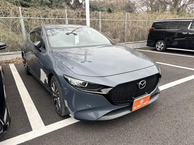 MAZDA3ファストバック 1.5 15S ツーリング 禁煙車 6MT 純正8.8インチナビ