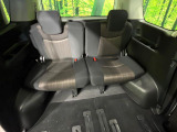 3列目シートはもちろん状態良好☆大人でもゆったりと座って頂けますので、大人数でのお出かけもラクラクです♪ご家族で、気の知れた仲間で、ドライブに行くのが楽しみですね♪