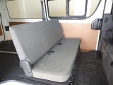 3名乗車できるセカンドシートです。