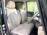 運転席シート廻りは使用感も少なく、良好な状態となっています。丁寧に使われていたことがよくわかりますね。
